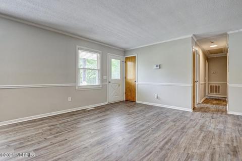 105 Pond View Ln, Hampstead, NC 28443 photo 6