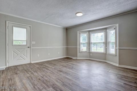 105 Pond View Ln, Hampstead, NC 28443 photo 7