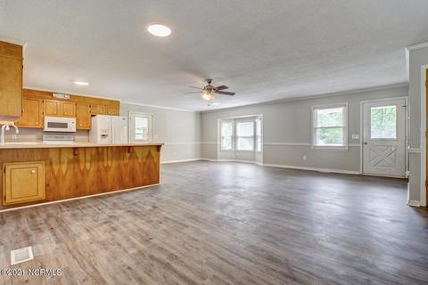 105 Pond View Ln, Hampstead, NC 28443 photo 12