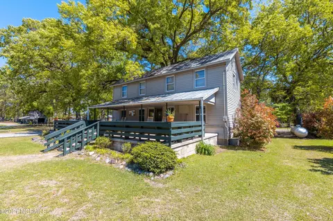49 King Blount Dr, Bath, NC 27808 photo 3