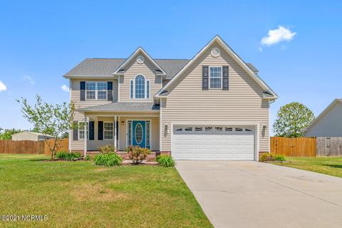 132 Hunt Dr, Hubert, NC 28539 photo 1