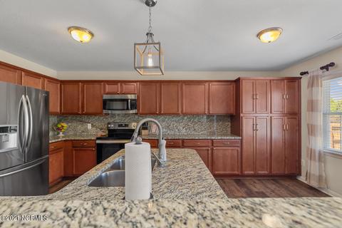 132 Hunt Dr, Hubert, NC 28539 photo 15