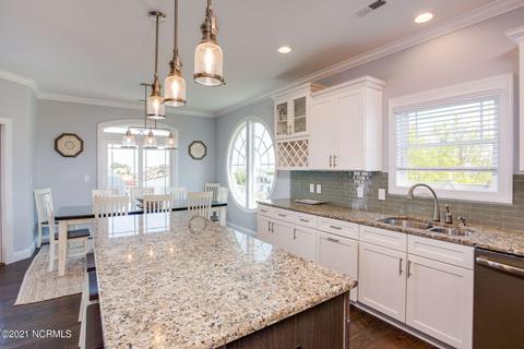 430 28th St, Sunset Beach, NC 28468 photo 8