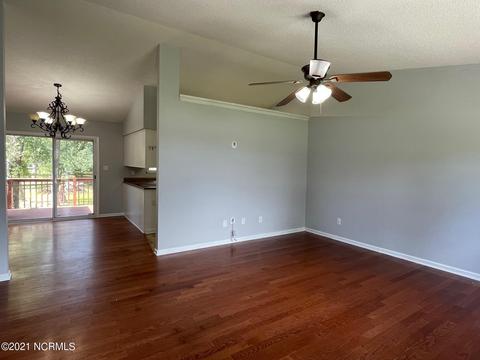 601 Calabash Dr, Hubert, NC 28539 photo 3