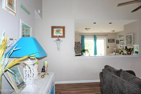 409 E Volant St, Hubert, NC 28539 photo 8