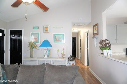 409 E Volant St, Hubert, NC 28539 photo 11