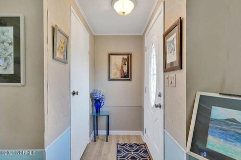 206 Spar Ct, Hampstead, NC 28443 photo 9