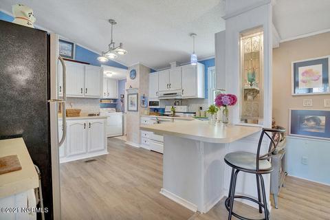 206 Spar Ct, Hampstead, NC 28443 photo 18