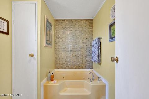 206 Spar Ct, Hampstead, NC 28443 photo 27