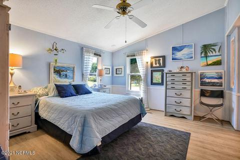 206 Spar Ct, Hampstead, NC 28443 photo 23