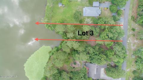 3543 Lakeshore Dr SW, Shallotte, NC 28470