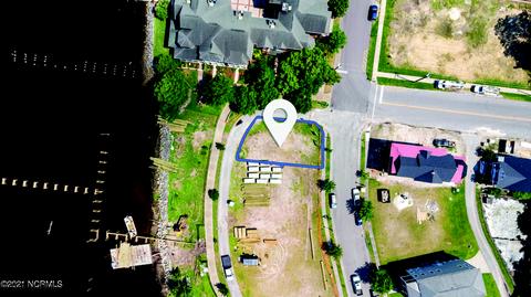 802 E Front St, New Bern, NC 28560 photo 1