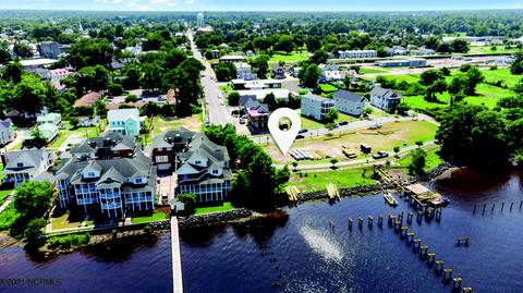 802 E Front St, New Bern, NC 28560 photo 3