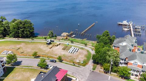 802 E Front St, New Bern, NC 28560 photo 6