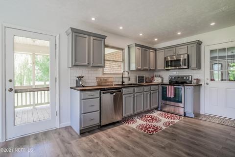 147 Turtle Shell Rd, Richlands, NC 28574 photo 6