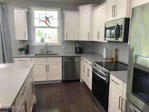24 Ives Way, Hampstead, NC 28443 photo 10