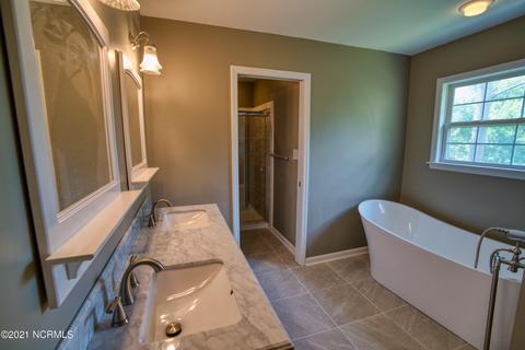 406 Riverside Ln, Stella, NC 28582 photo 38