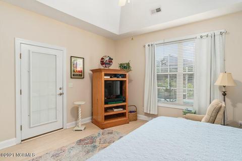 202 Shearwater Dr, Hampstead, NC 28443 photo 17