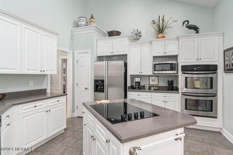 202 Shearwater Dr, Hampstead, NC 28443 photo 11