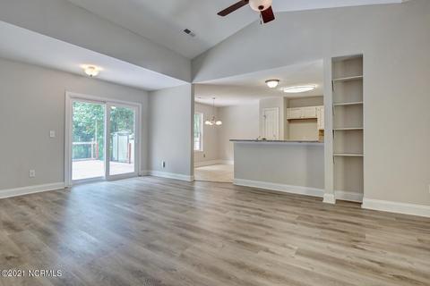 203 Adele Ct, Wilmington, NC 28412 photo 4