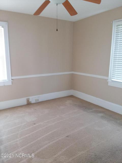 107 Marshall Ave, Williamston, NC 27892 photo 8