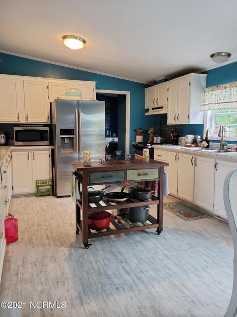 657 Straits Rd, Gloucester, NC 28528 photo 10