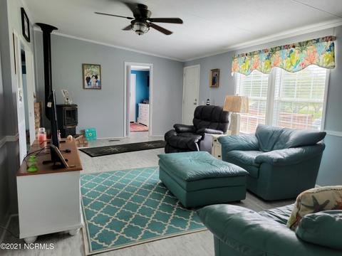 657 Straits Rd, Gloucester, NC 28528 photo 7