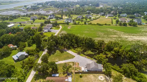 60 Hickory Point Ext, Hampstead, NC 28443 photo 5