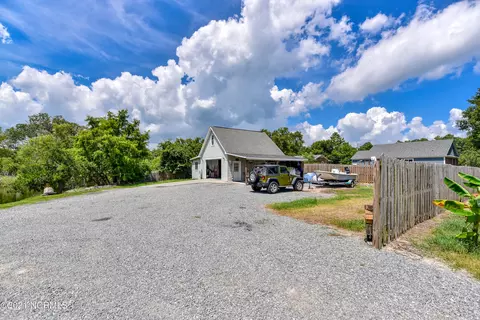 60 Hickory Point Ext, Hampstead, NC 28443 photo 29