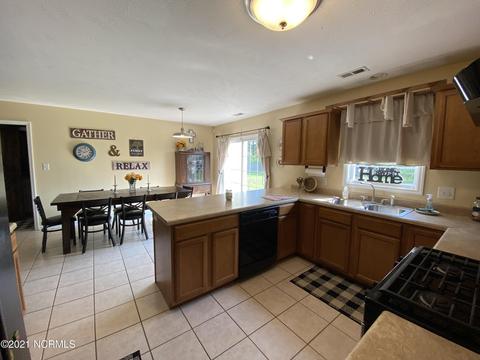 220 Target Ln, Hubert, NC 28539 photo 14