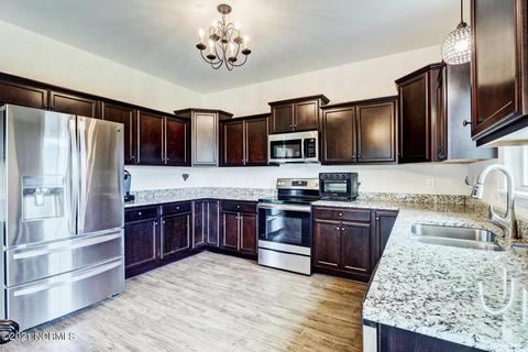 686 Aria Ln, Hubert, NC 28539 photo 8