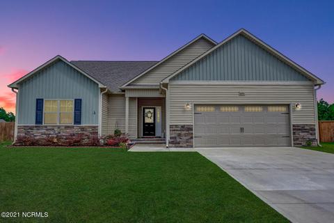 686 Aria Ln, Hubert, NC 28539 photo 1