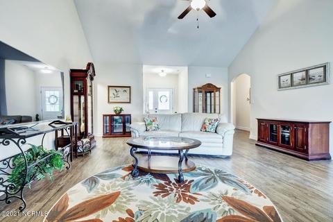 686 Aria Ln, Hubert, NC 28539 photo 7