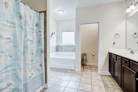 686 Aria Ln, Hubert, NC 28539 photo 16