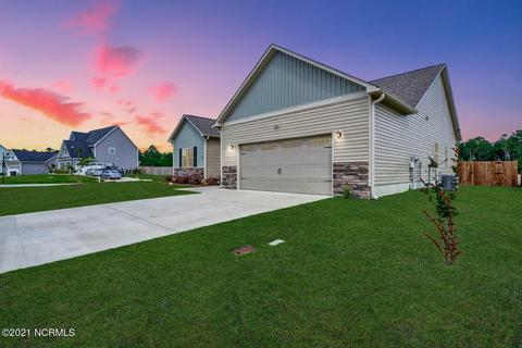 686 Aria Ln, Hubert, NC 28539 photo 2