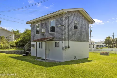 404 E Terminal Blvd, Atlantic Beach, NC 28512 photo 3