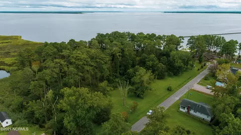 975 E Main St, Belhaven, NC 27810 photo 2