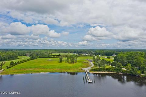 126 Evening Dr, Stella, NC 28582 photo 4
