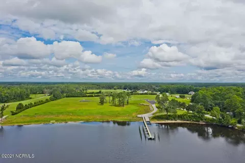 1242 Wetherington Landing Rd, Stella, NC 28582