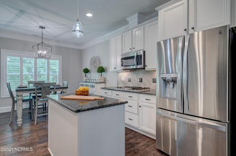 99 Aster Pl, Hampstead, NC 28443 photo 14
