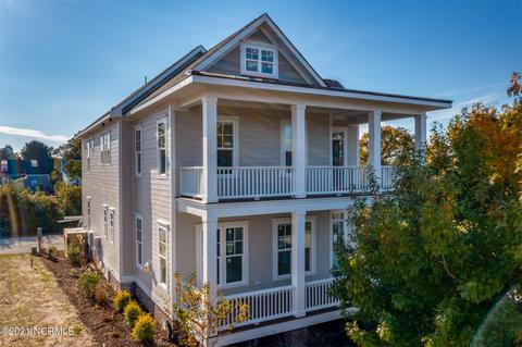 815 E Front St, New Bern, NC 28560 photo 1