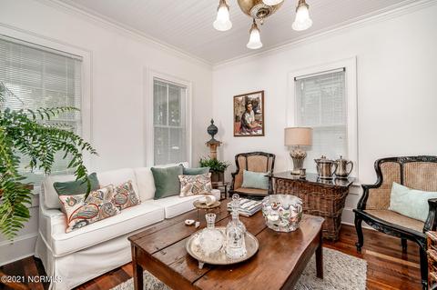 622 E Front St, New Bern, NC 28560 photo 11