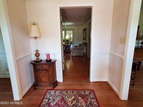 202 Forest Dr, Clinton, NC 28328 photo 5