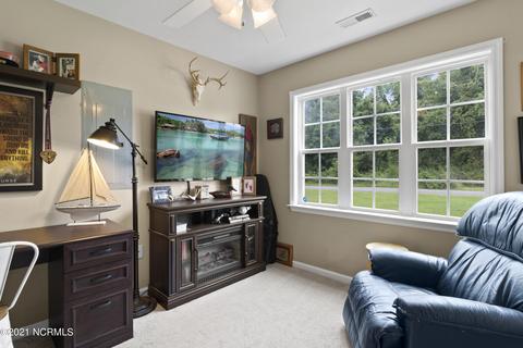 105 Hall Effect Ln, Maple Hill, NC 28454 photo 4