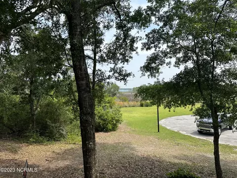 10223 Corree Cove Dr, Emerald Isle, NC 28594