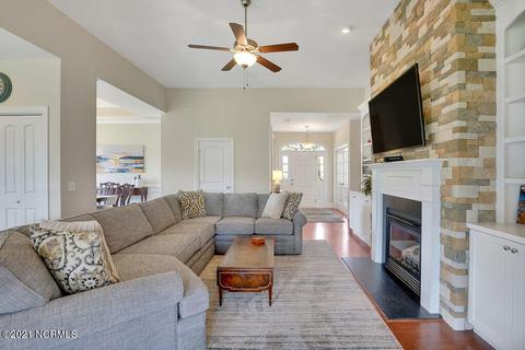 360 Camelot Way, Hampstead, NC 28443 photo 10