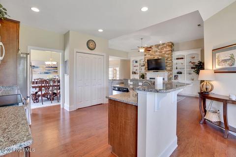 360 Camelot Way, Hampstead, NC 28443 photo 17