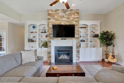 360 Camelot Way, Hampstead, NC 28443 photo 9