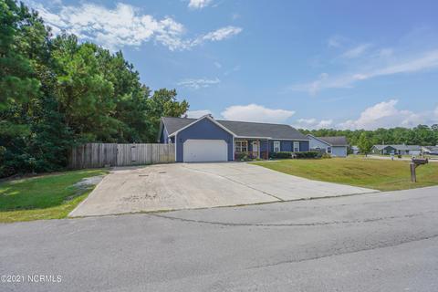 202 Britton Ln, Hubert, NC 28539 photo 4