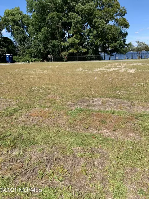 810 E Front St, New Bern, NC 28560 photo 1